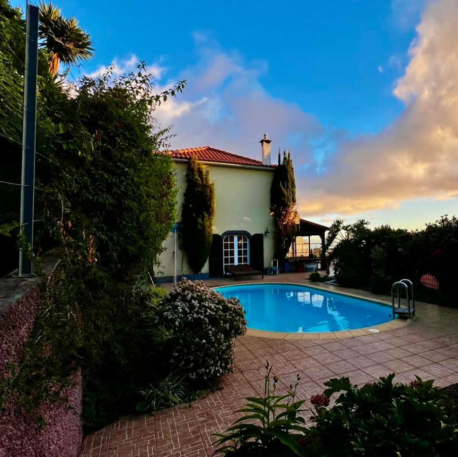 Blooming Botanic Houses Estreito Da Calheta Luaran gambar